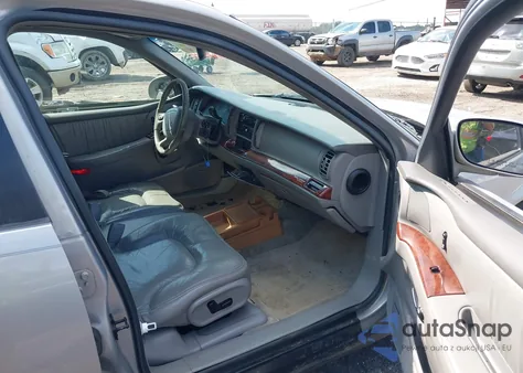 1998 Buick Park Avenue из США, поврежденный, VIN 1G4CW52K4W4625067